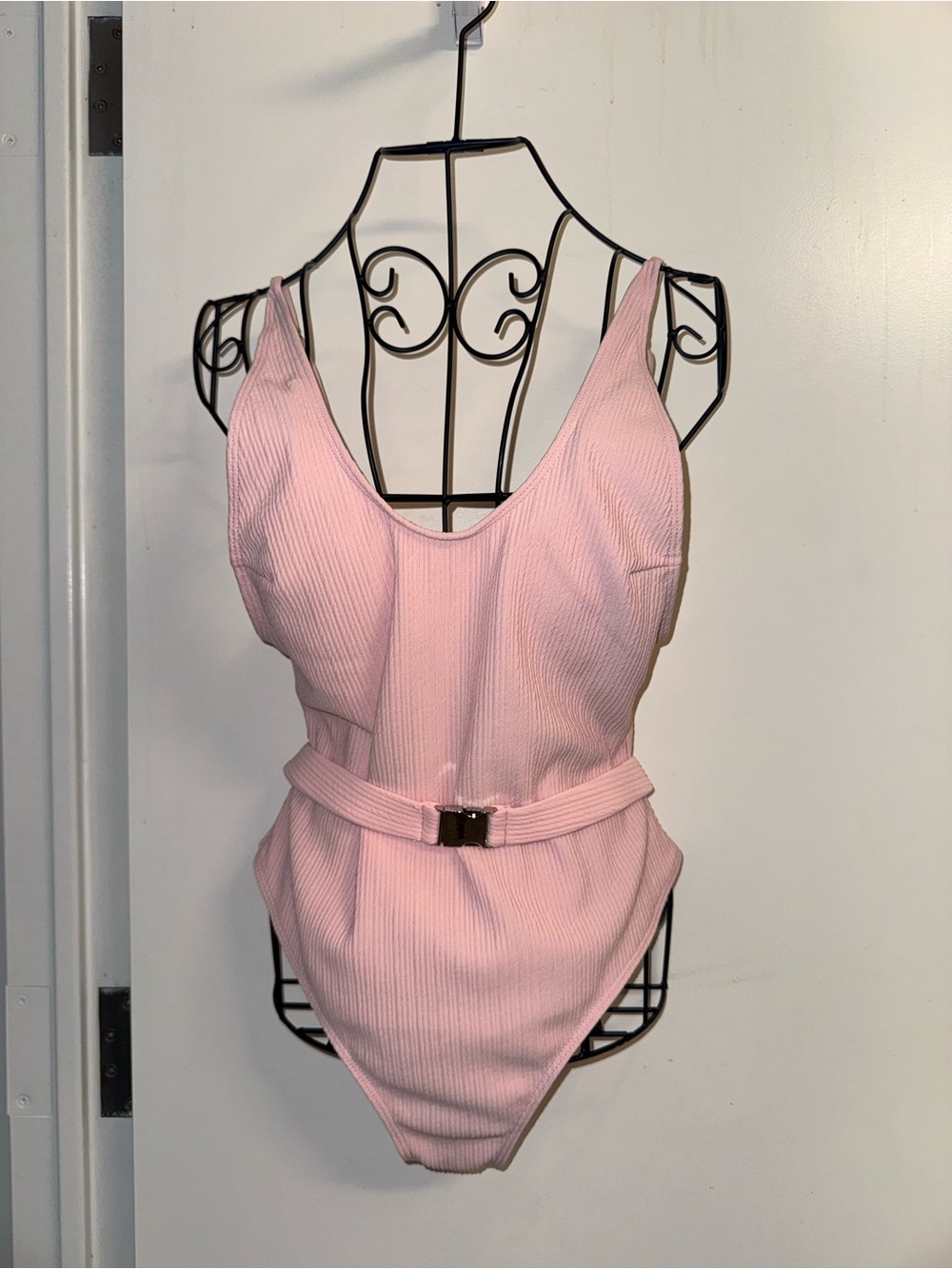 NWOT Amazon Pink Ribbed One-Piece Swimsuit with Belt